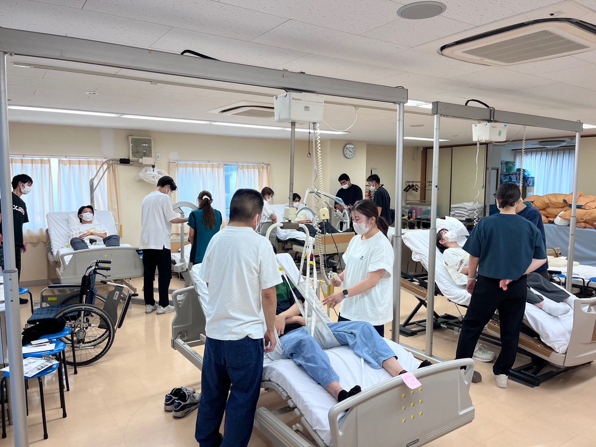 新入職員向けの福祉用具研修